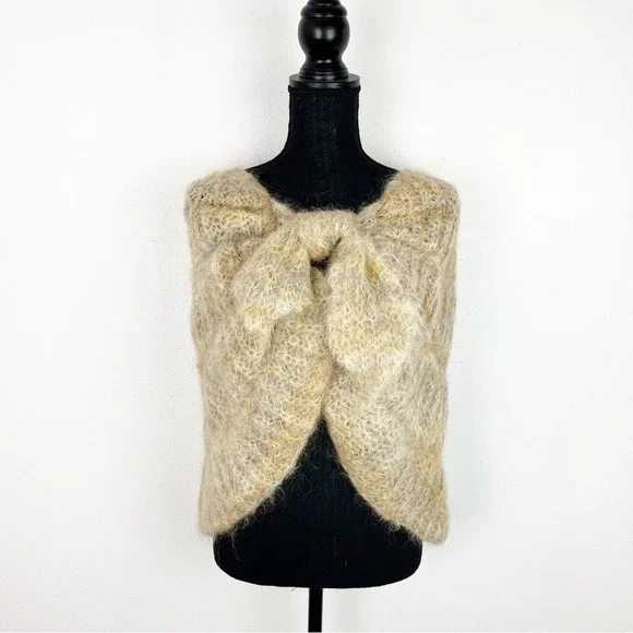 Hand‑Knit Wool Cape Shawl Wrap S/M – Tan Cream Dutch Heritage - Picture 4 of 13